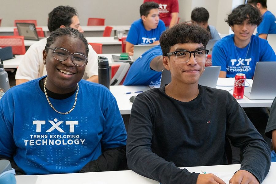 Hustle N'Code Hackathon | URBAN TXT: Teens Exploring Technology | Los ...